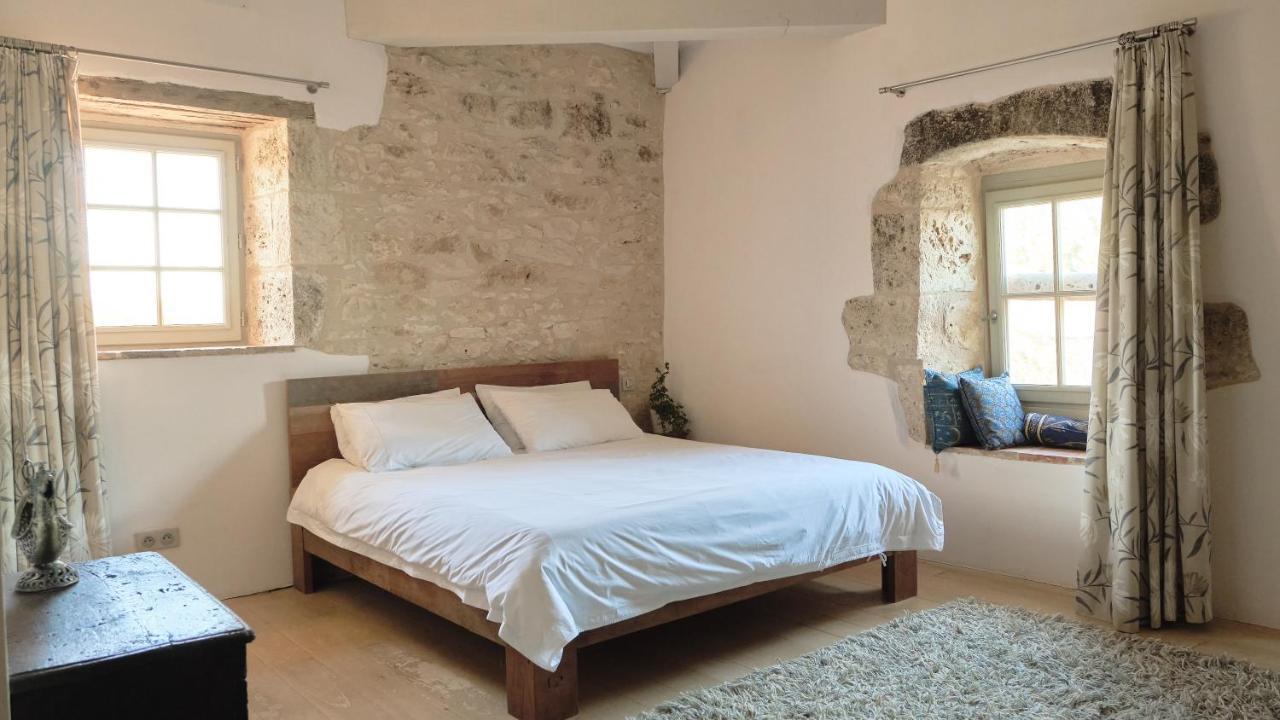 Bed and Breakfast Chateau De Puissentut Homps  Екстер'єр фото